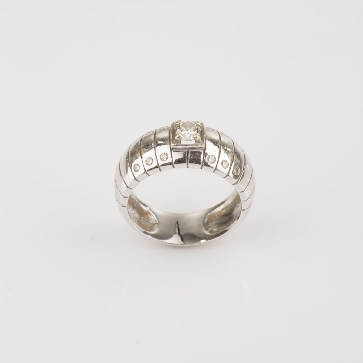 White Gold Diamonds Ring - Image 6