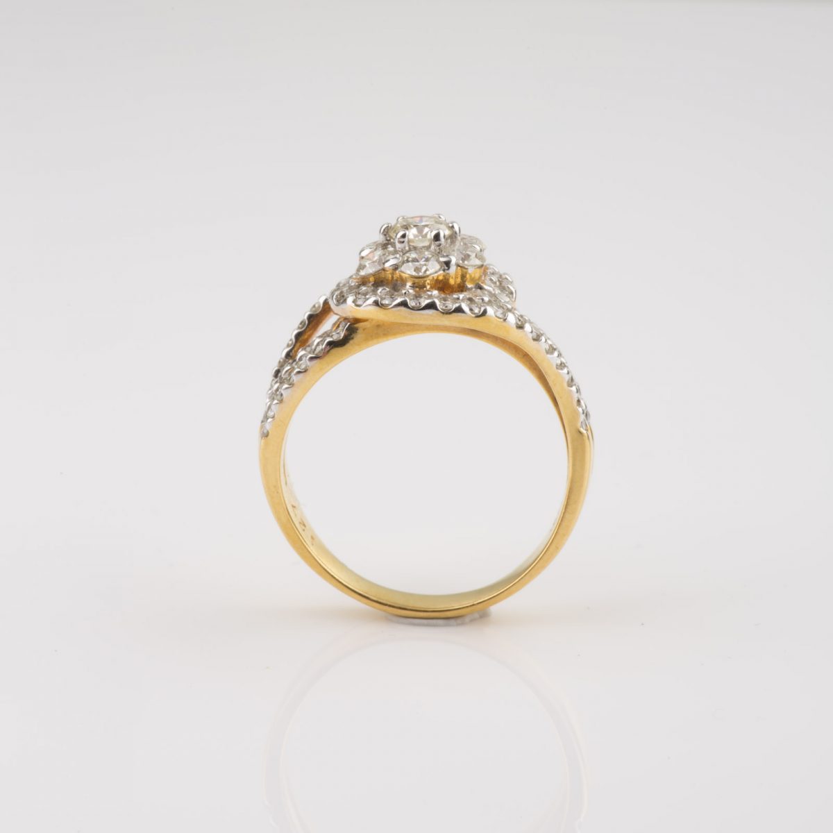 Diamond Cluster Gold Ring - Image 10