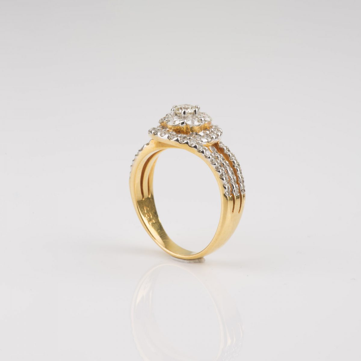 Diamond Cluster Gold Ring - Image 11