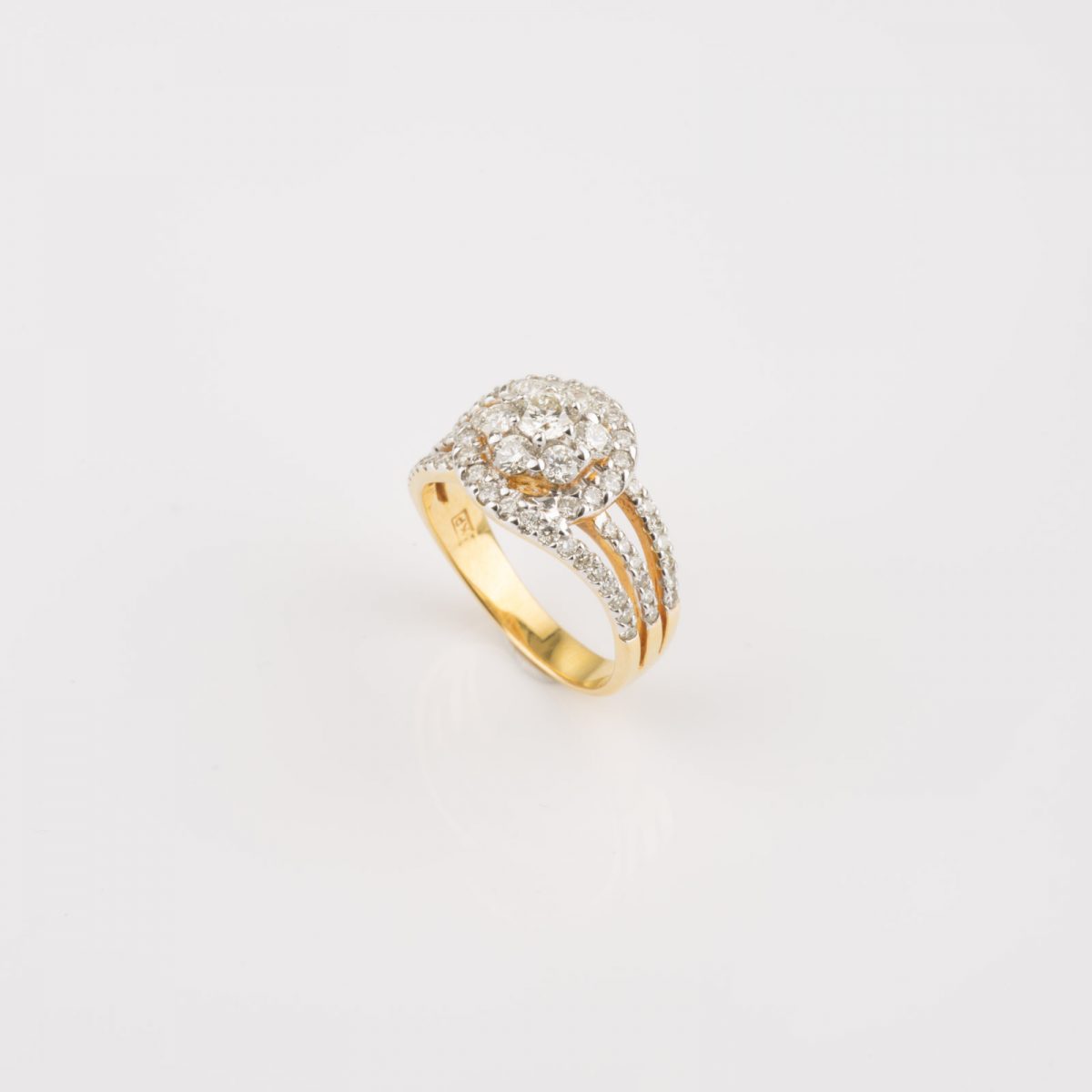 Diamond Cluster Gold Ring - Image 6