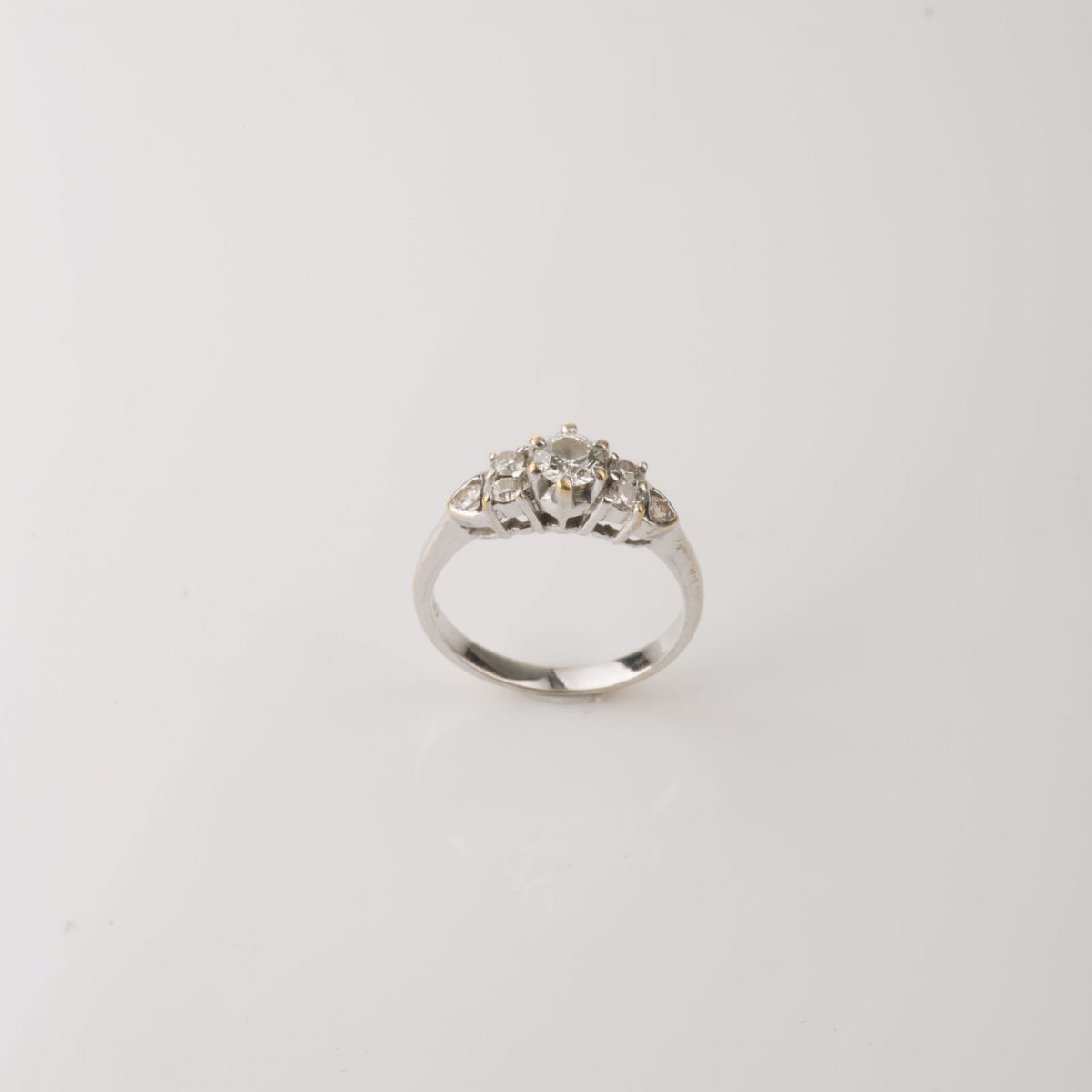 White Gold Diamonds Ring - Image 11