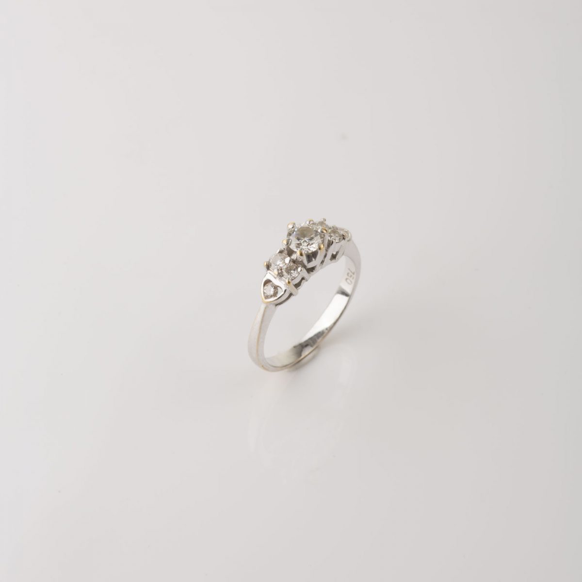 White Gold Diamonds Ring - Image 14