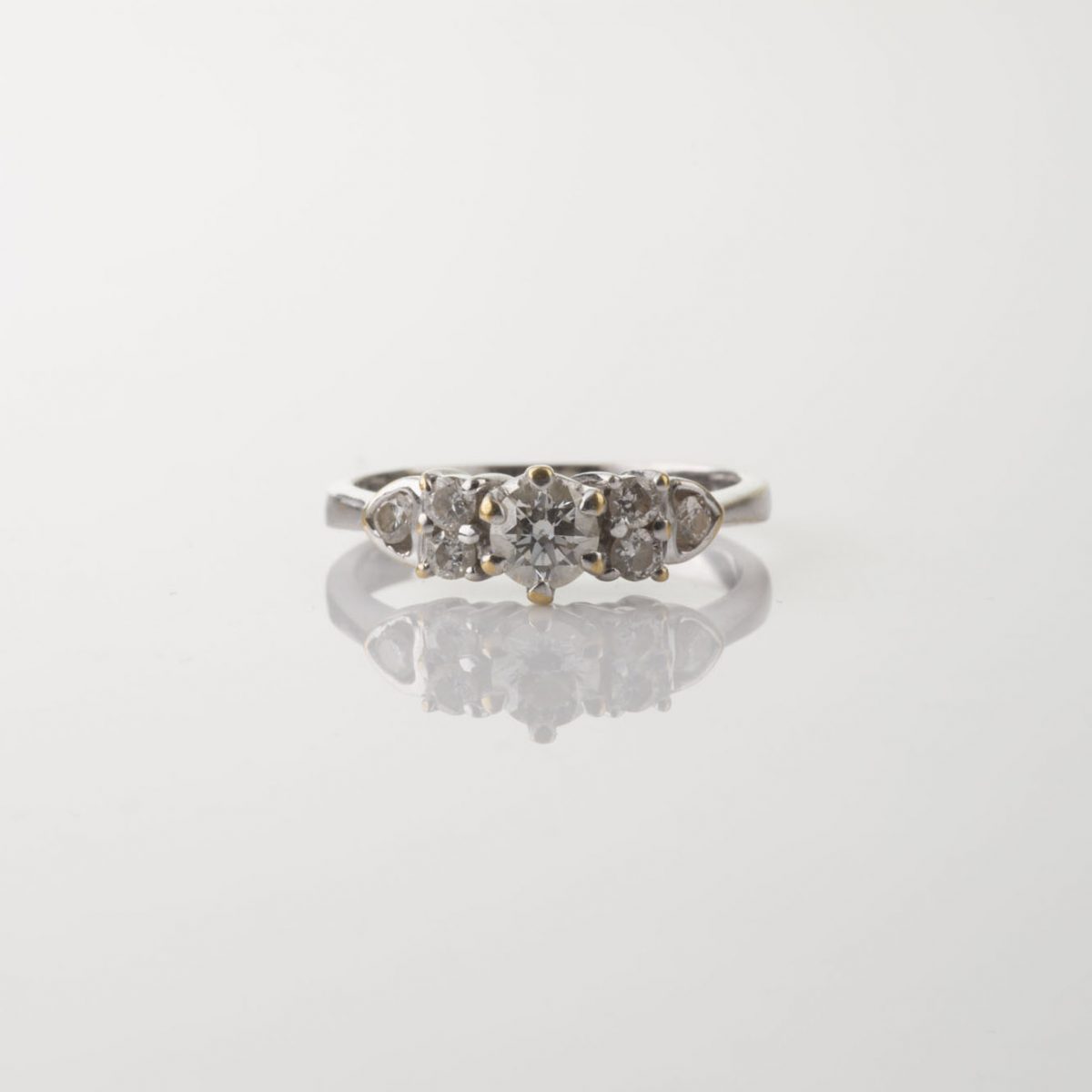 White Gold Diamonds Ring - Image 2