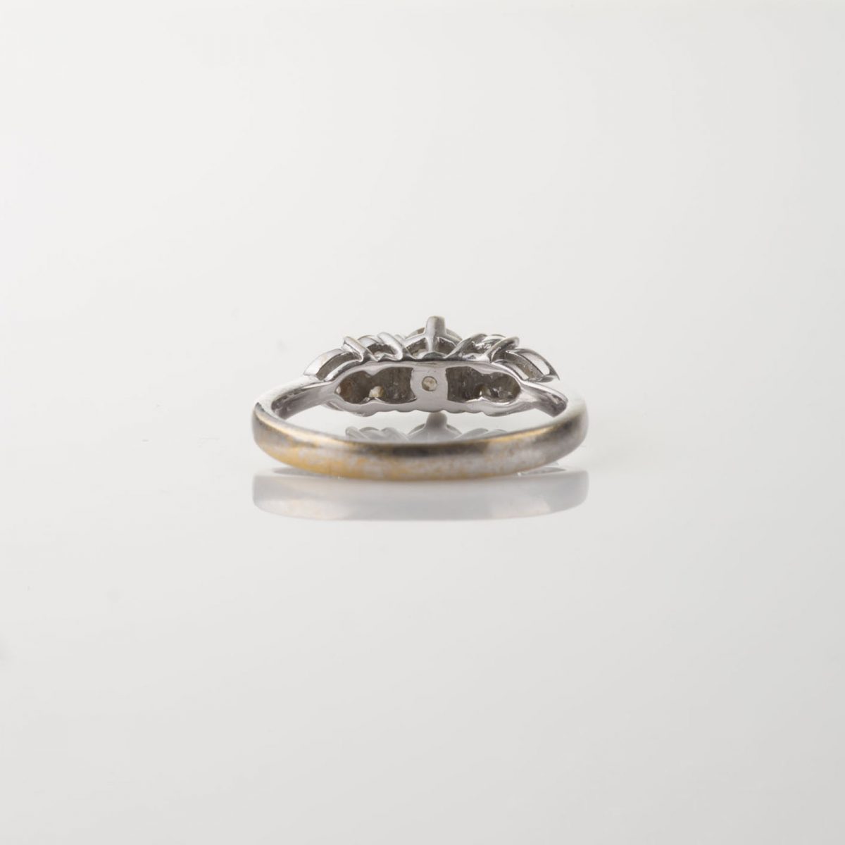 White Gold Diamonds Ring - Image 3