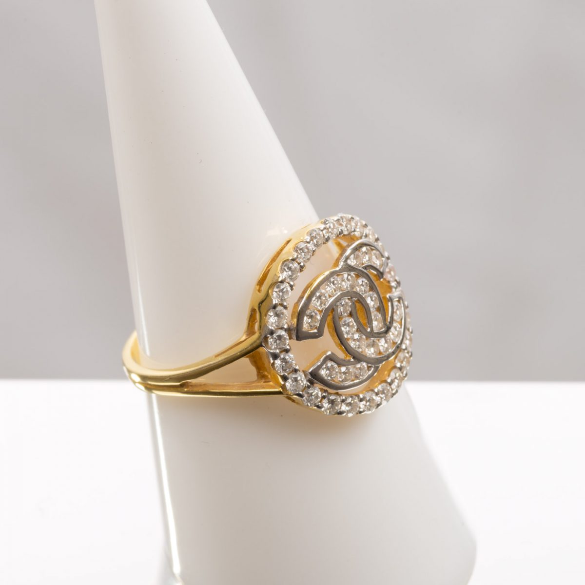 Gold Ring with Diamonds - Image 7