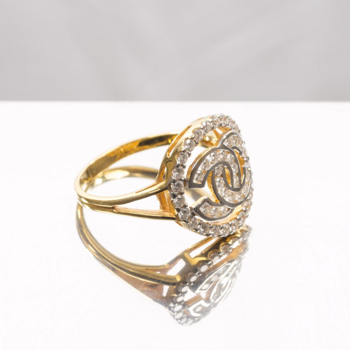 Gold Ring with Diamonds - Image 11