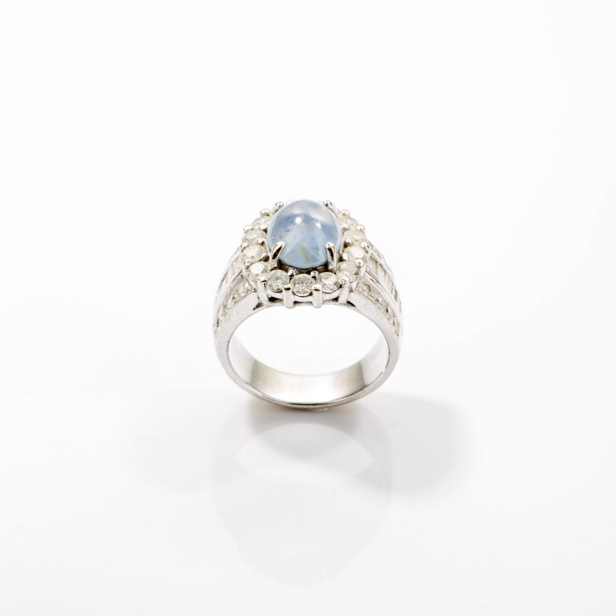 White Gold Diamonds and Sapphire Ring - Image 11