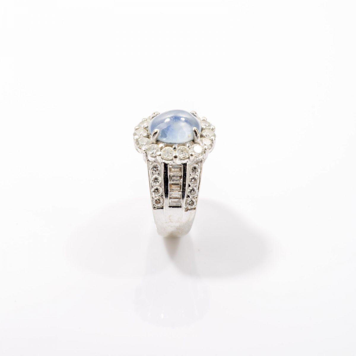 White Gold Diamonds and Sapphire Ring - Image 2