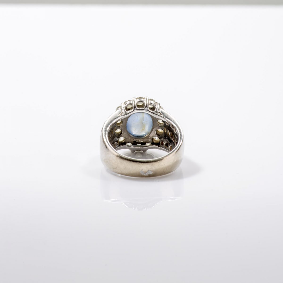 White Gold Diamonds and Sapphire Ring - Image 10