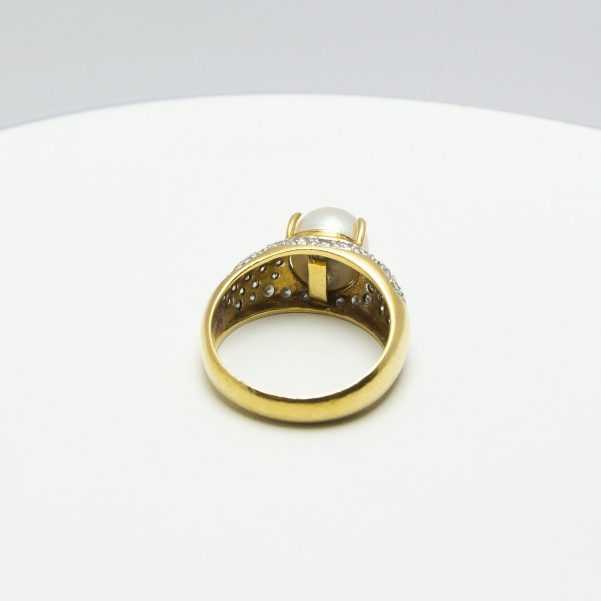Gold Diamonds Ring with Pearl - Image 10
