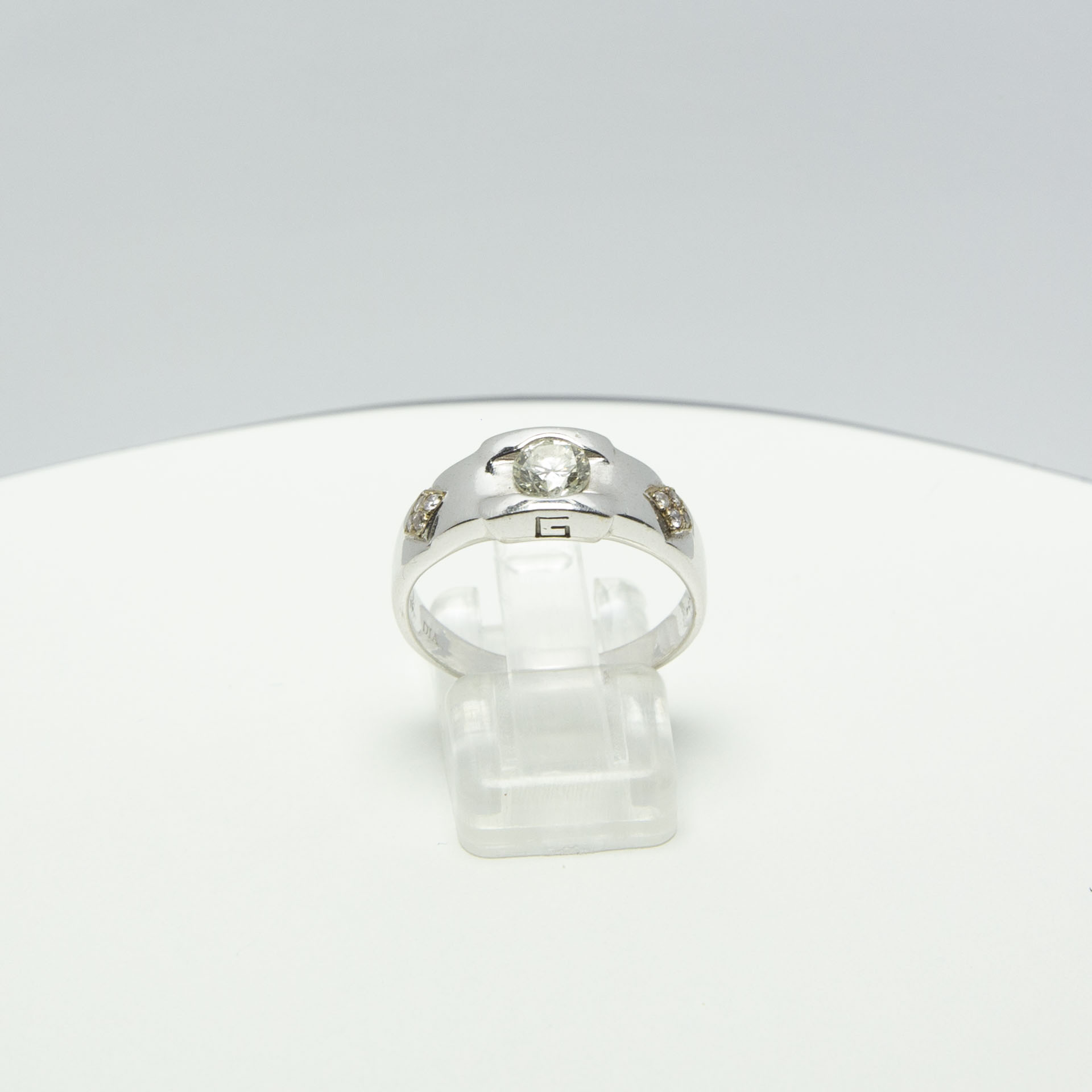 แหวนทองคำขาว 14K ประดับเพชร - Image 9