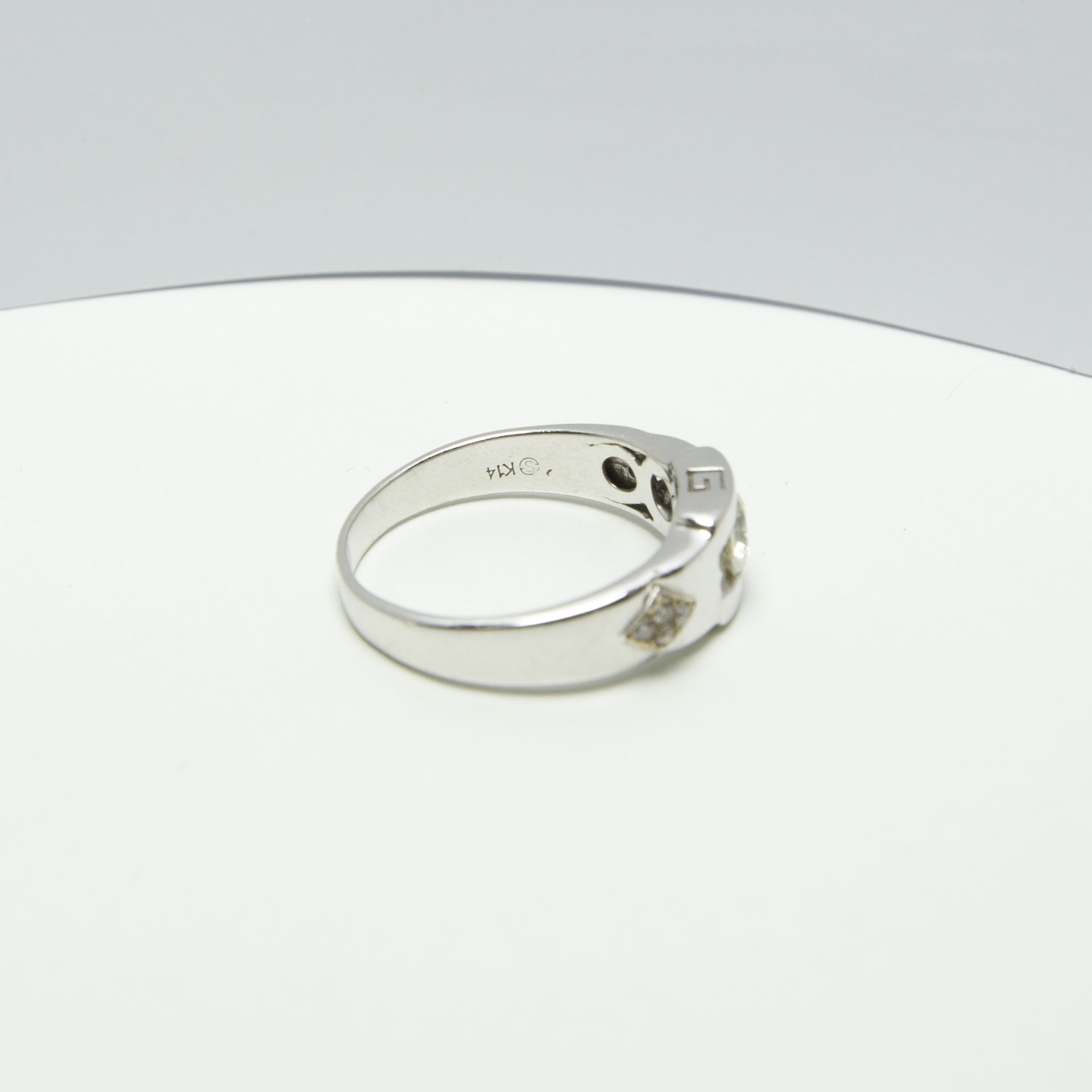 แหวนทองคำขาว 14K ประดับเพชร - Image 12