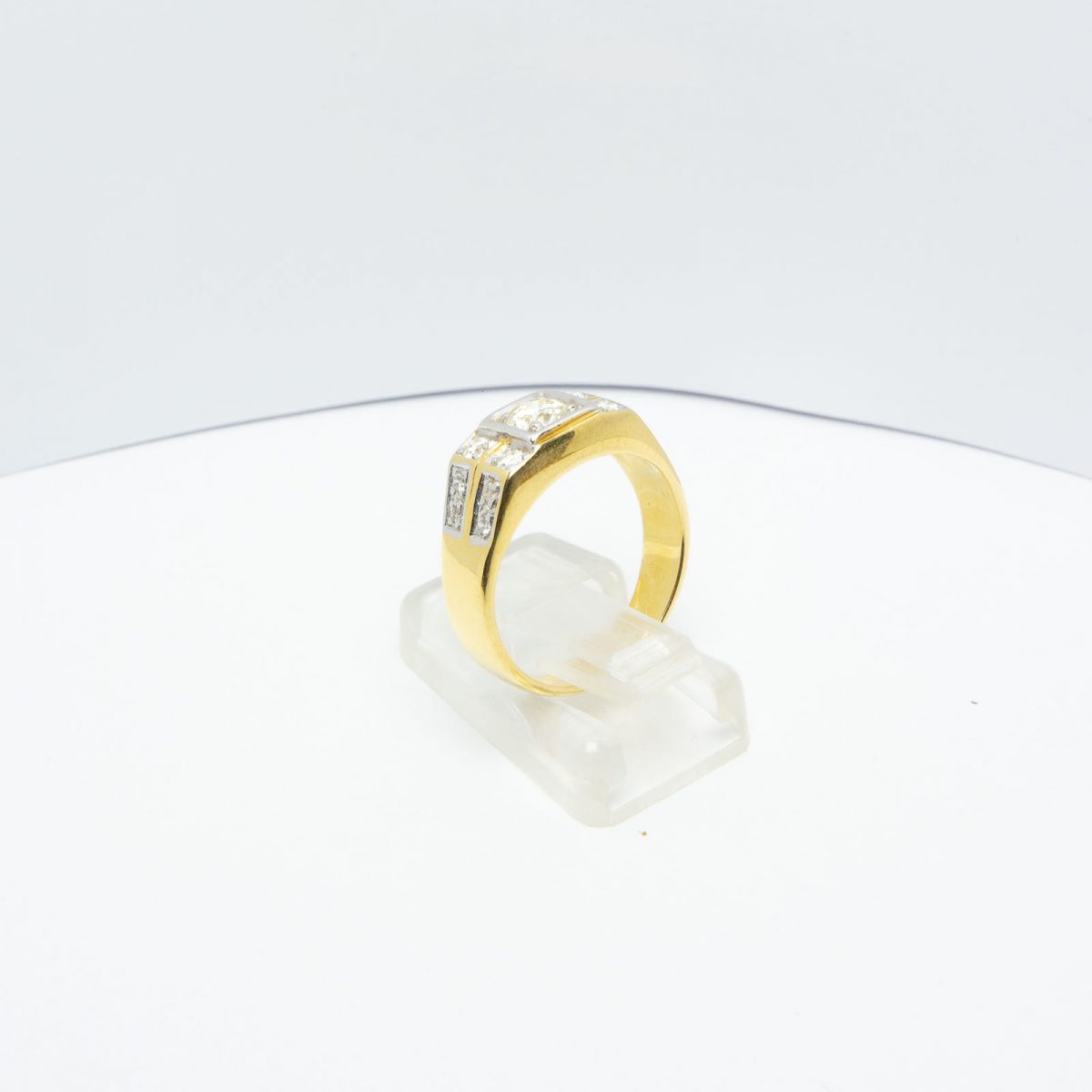 Men's Gold Ring with Diamonds - Image 4