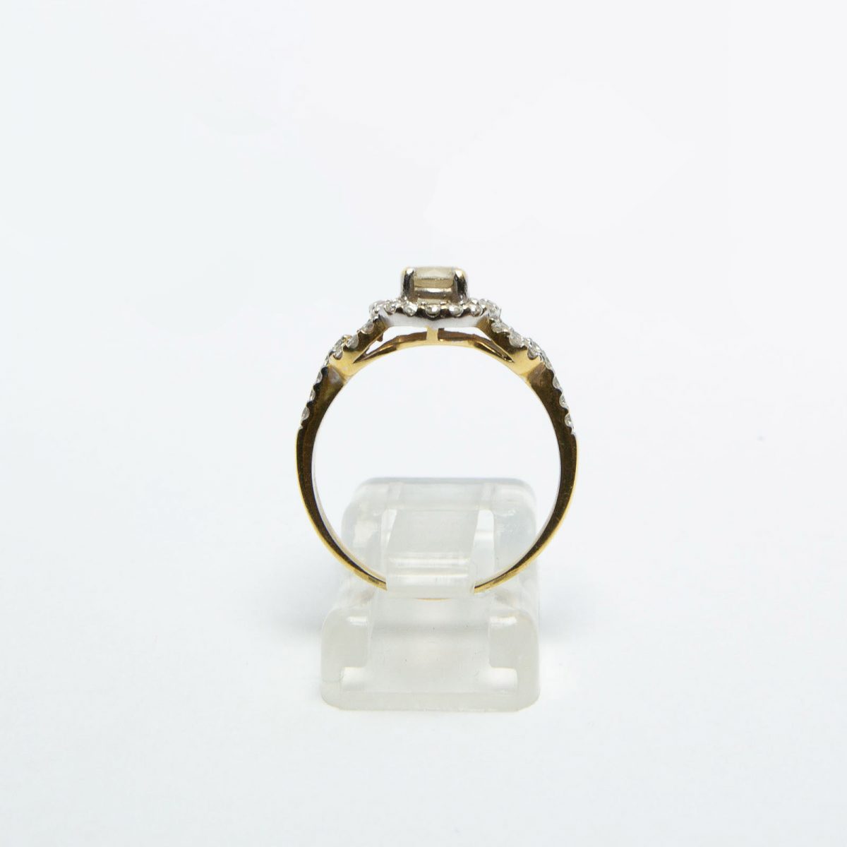 18K Gold Ring with Diamonds - Image 6
