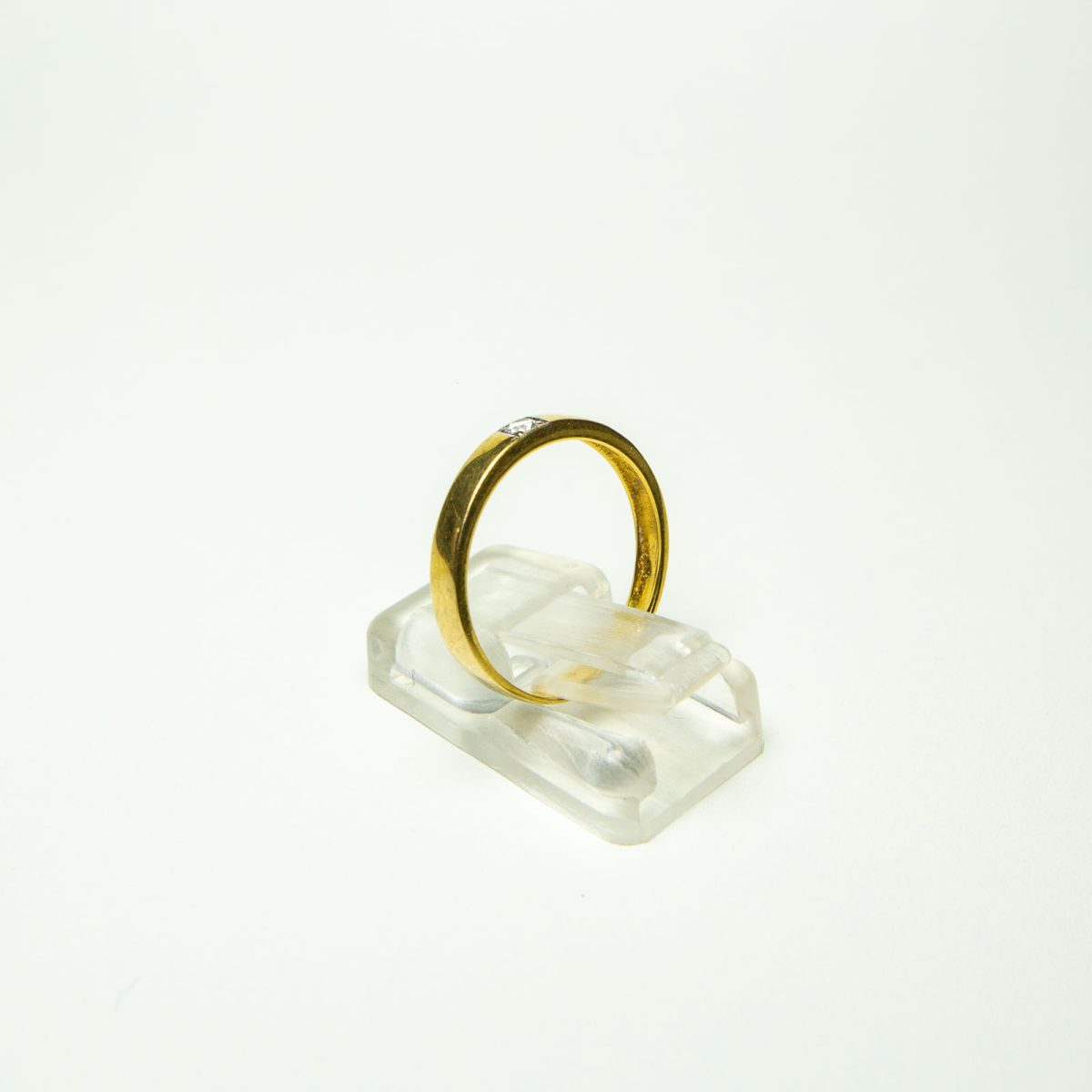 9K Gold Diamonds Ring - Image 4